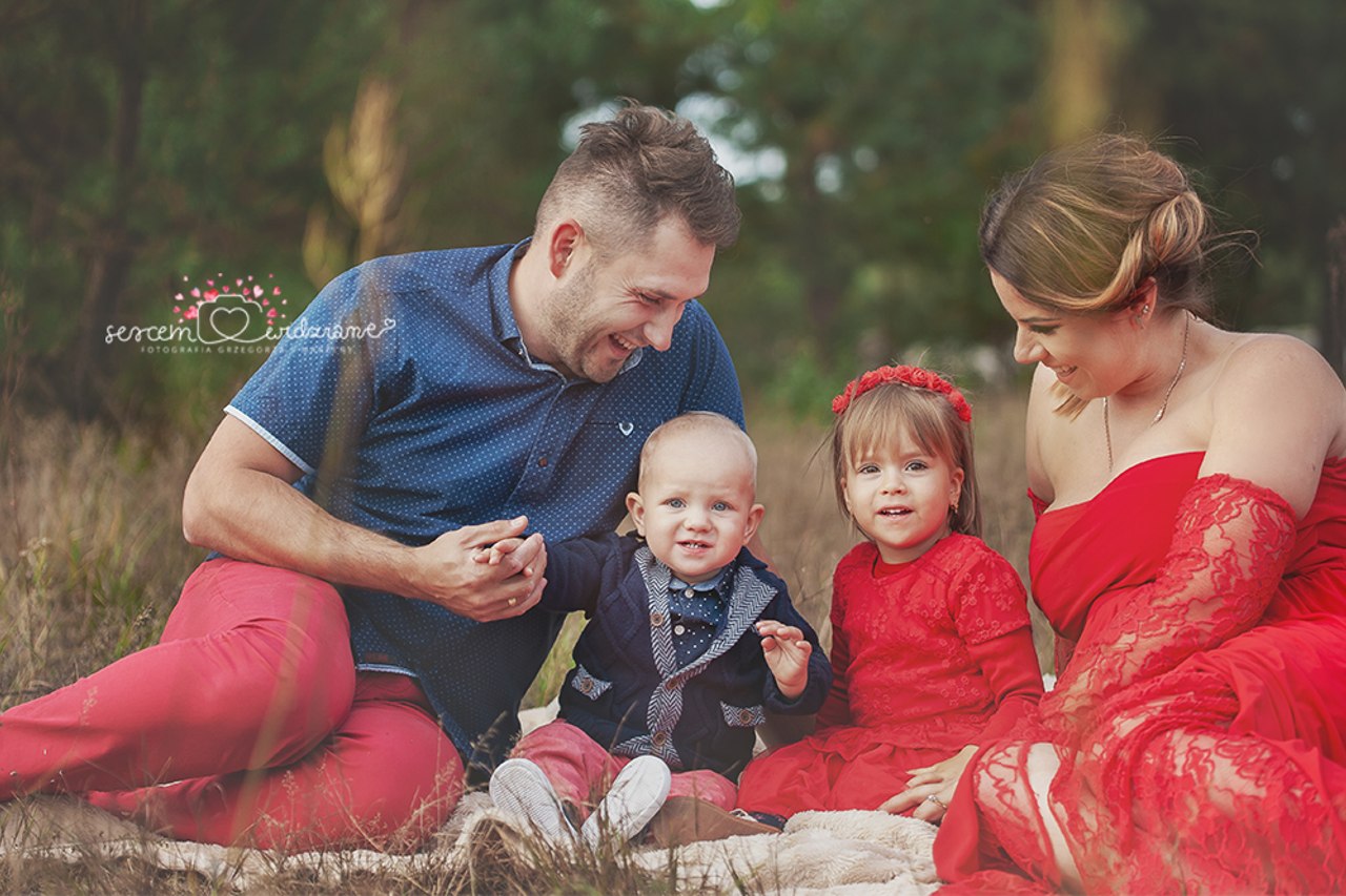 cała rodzina na sesji fotograficznej