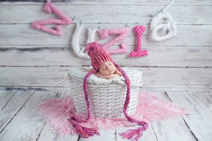 literki do sesji noworodkowej