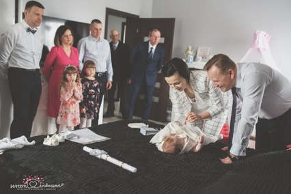 Ubieranie dziecka na chrzciny w Radomiu