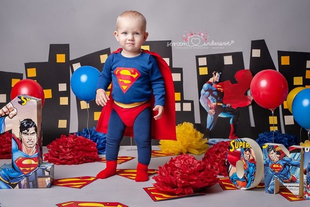 sesja na roczek superman