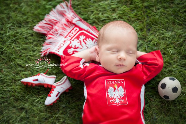sesja noworodkowa piłkarska dla chłopca
