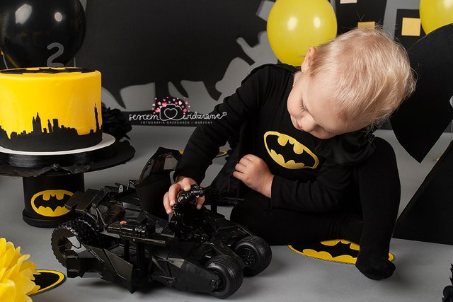 cakesmash Batman