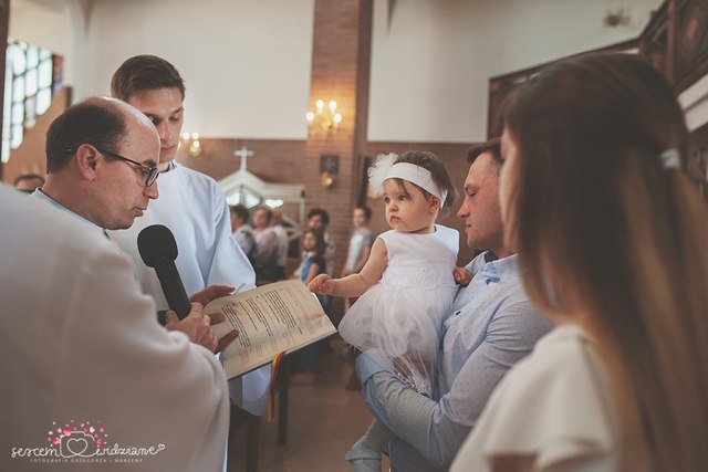 zdjęcia z chrztu w Markach