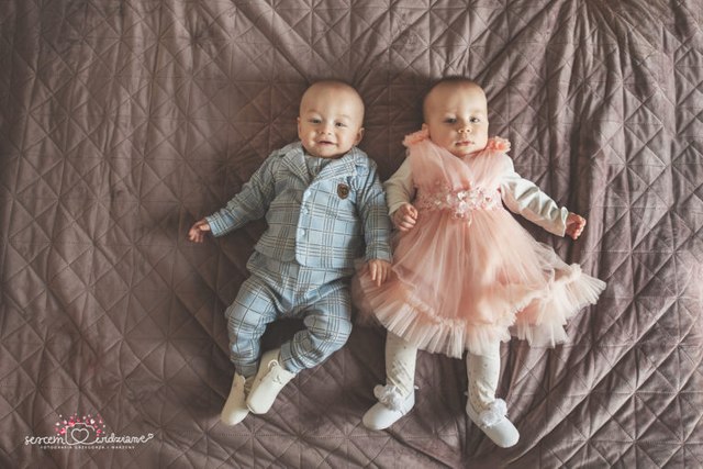 chrzciny dziewczynki i chłopca